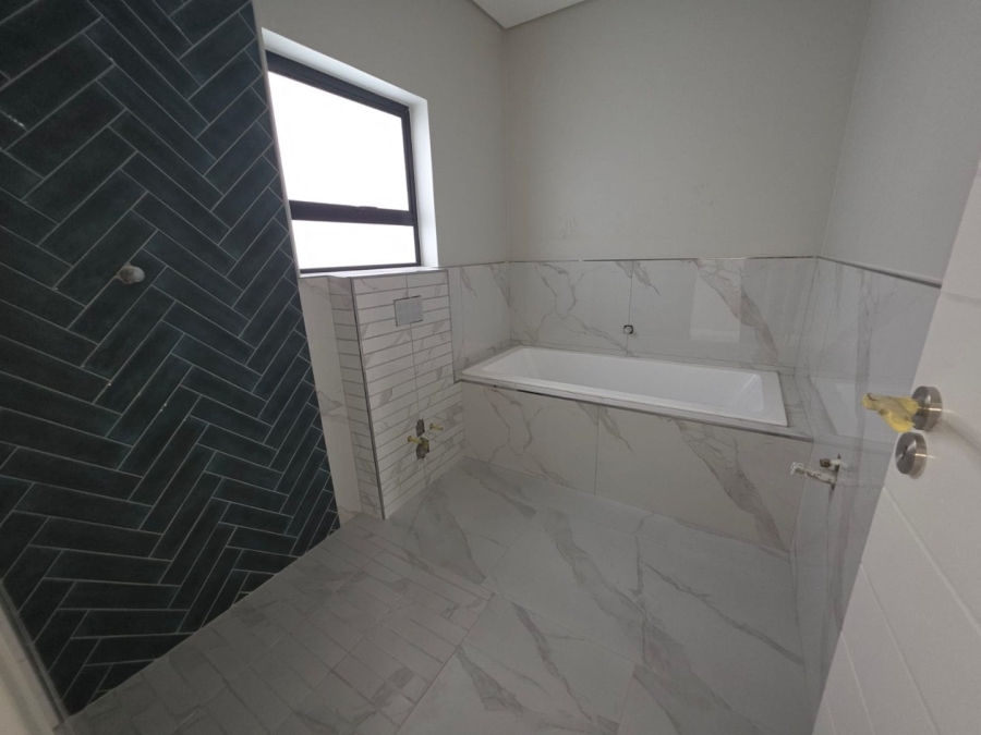 4 Bedroom Property for Sale in Sandown Western Cape